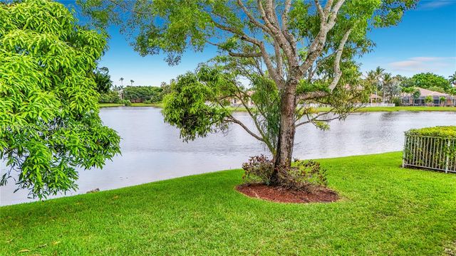 19302 SW 68th Street, Pembroke Pines, FL 33332