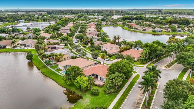 19302 SW 68th Street, Pembroke Pines, FL 33332