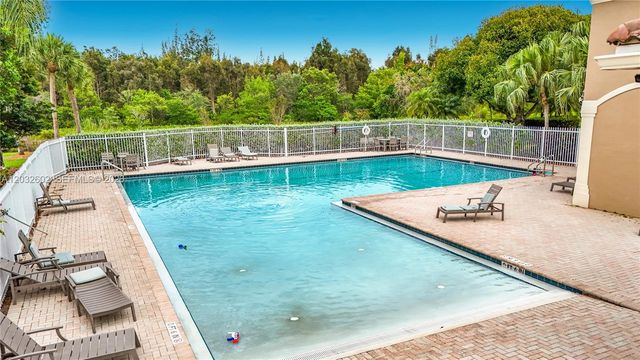 19302 SW 68th Street, Pembroke Pines, FL 33332