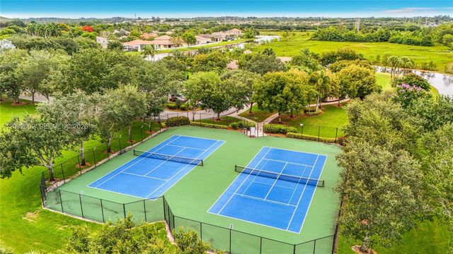 19302 SW 68th Street, Pembroke Pines, FL 33332