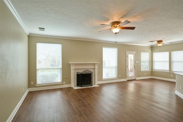 2034 Nature Park Lane, Spring, TX 77386