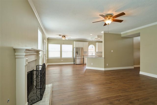 2034 Nature Park Lane, Spring, TX 77386