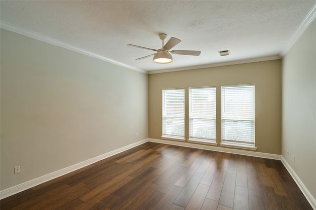 2034 Nature Park Lane, Spring, TX 77386