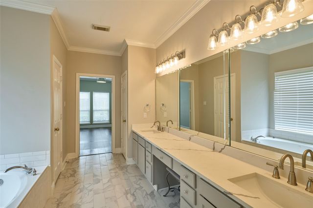 2034 Nature Park Lane, Spring, TX 77386