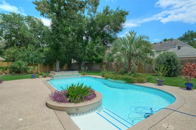 2034 Nature Park Lane, Spring, TX 77386