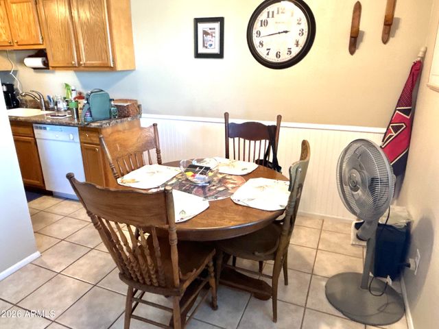 5306 W SHEENA Drive, Glendale, AZ 85306