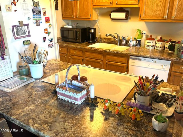 5306 W SHEENA Drive, Glendale, AZ 85306