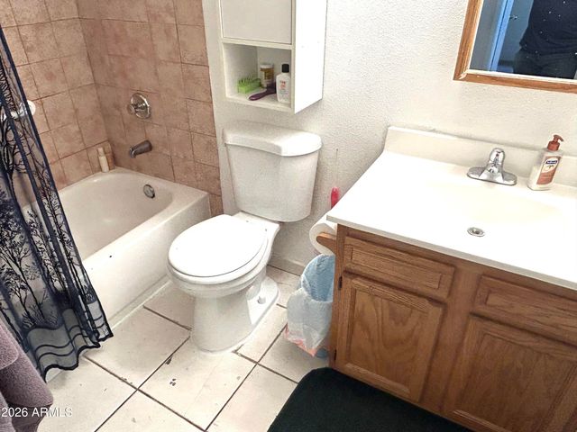 5306 W SHEENA Drive, Glendale, AZ 85306