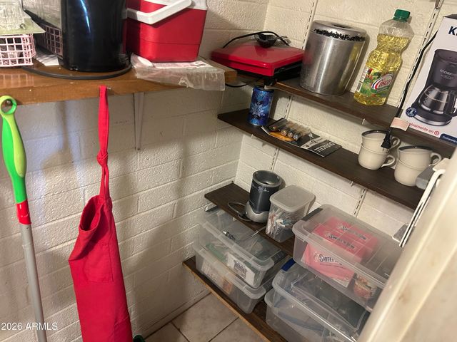 5306 W SHEENA Drive, Glendale, AZ 85306