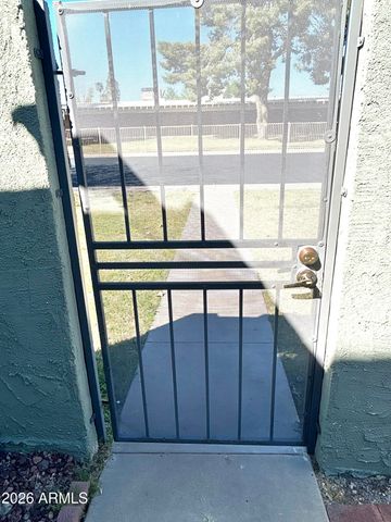 5306 W SHEENA Drive, Glendale, AZ 85306