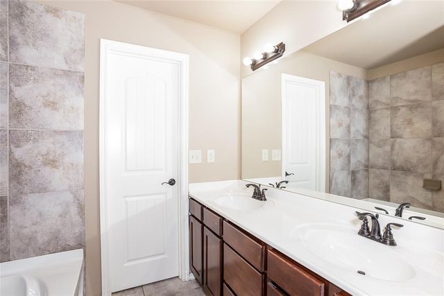 7412 Comrade Lane, Yukon, OK 73099