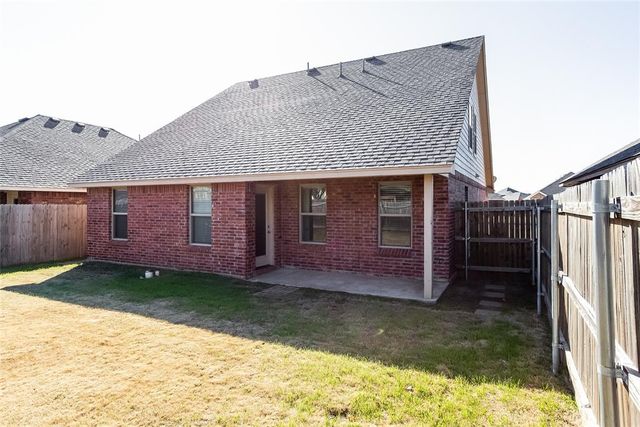 7412 Comrade Lane, Yukon, OK 73099