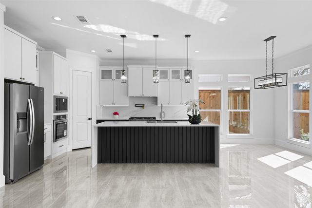 703 Buckalew Street, Dallas, TX 75208