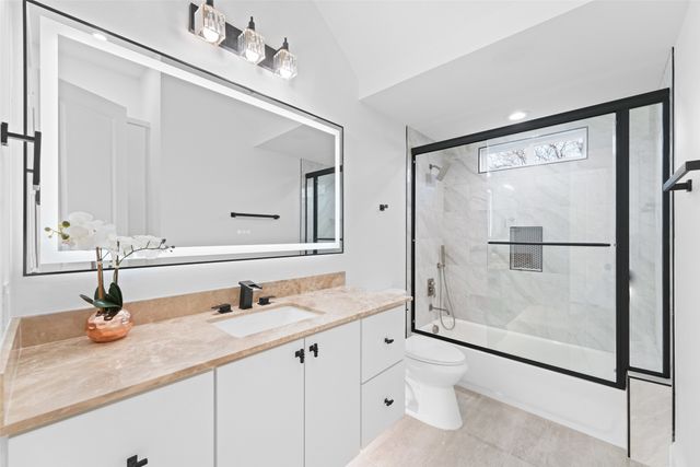 703 Buckalew Street, Dallas, TX 75208