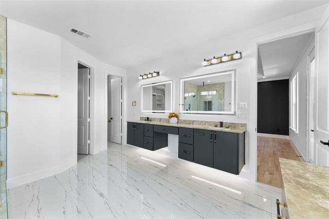 703 Buckalew Street, Dallas, TX 75208