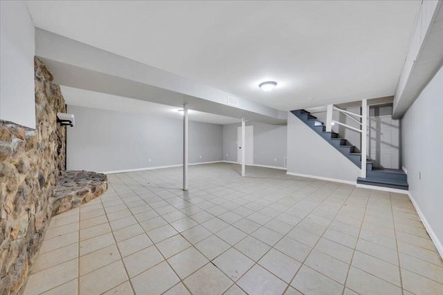 222 Maple DR, Blue Ridge, VA 24064