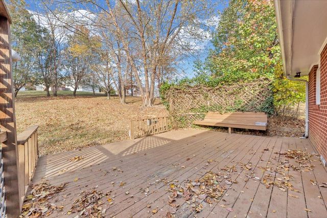 222 Maple DR, Blue Ridge, VA 24064