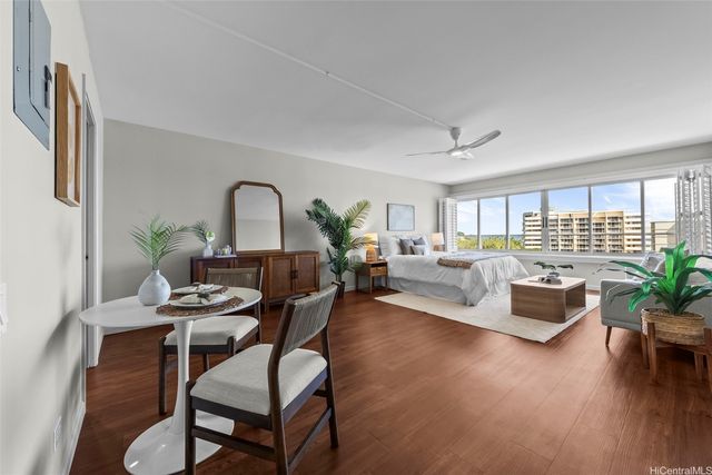 2895 Kalakaua Avenue 1008, Honolulu, HI 96815