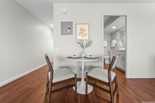 2895 Kalakaua Avenue 1008, Honolulu, HI 96815
