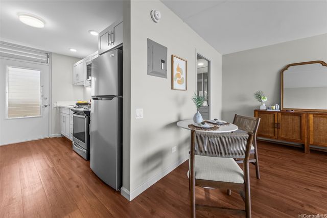 2895 Kalakaua Avenue 1008, Honolulu, HI 96815