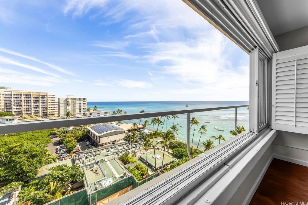 2895 Kalakaua Avenue 1008, Honolulu, HI 96815