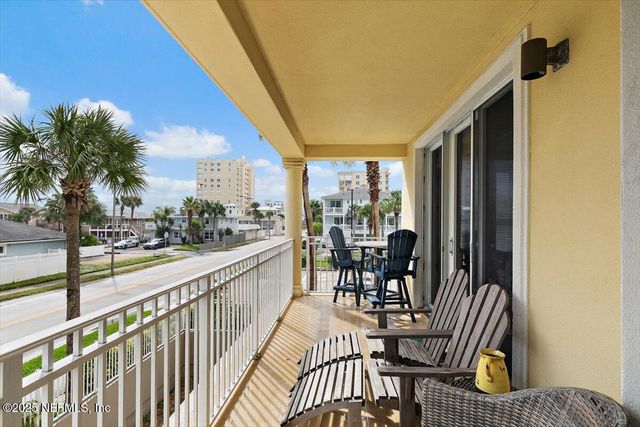 1126 1ST Street N, 205, Jacksonville Beach, FL 32250