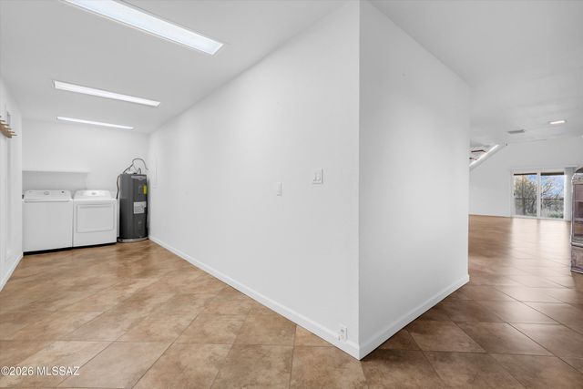 200 N Holiday Drive, Oracle, AZ 85623