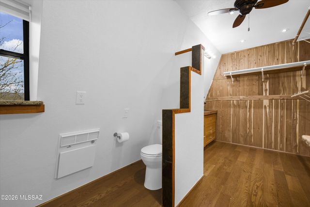 200 N Holiday Drive, Oracle, AZ 85623