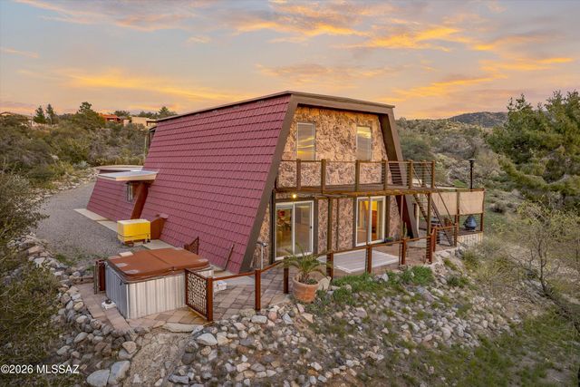 200 N Holiday Drive, Oracle, AZ 85623