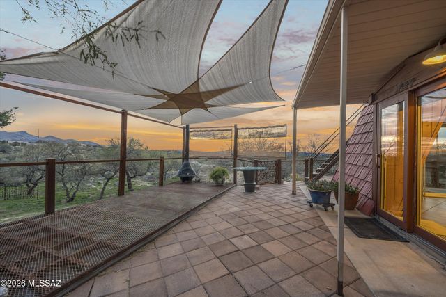 200 N Holiday Drive, Oracle, AZ 85623