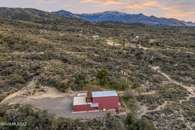 200 N Holiday Drive, Oracle, AZ 85623