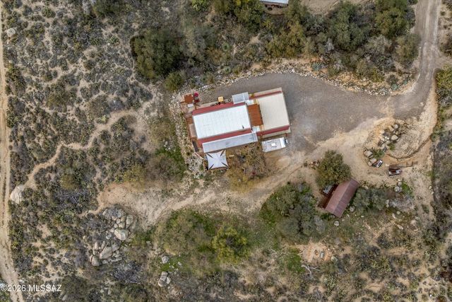 200 N Holiday Drive, Oracle, AZ 85623