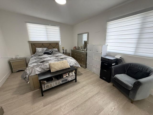 6404 Meade St, Hollywood, FL 33024