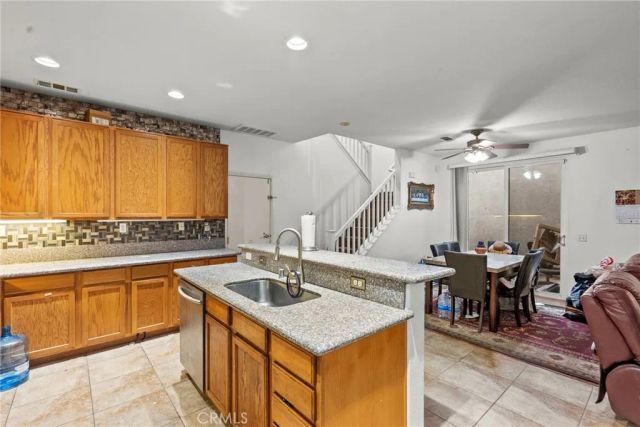 27386 Dearborn, Valencia, CA 91354