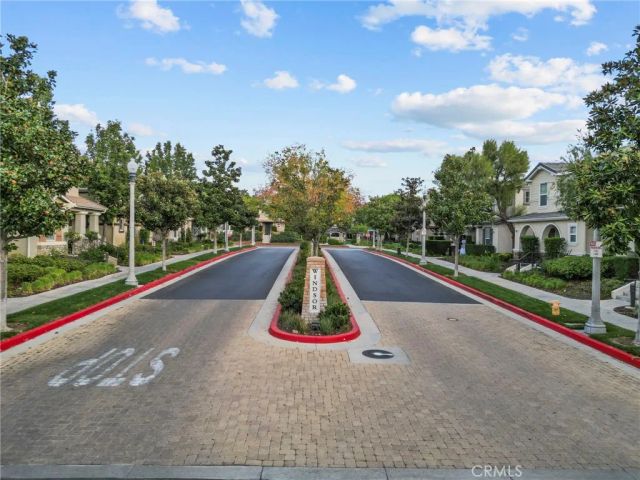 27386 Dearborn, Valencia, CA 91354