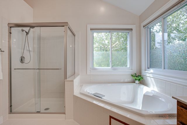 1208 Halifax Drive, Mundelein, IL 60060