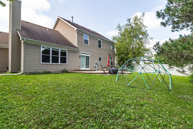 1208 Halifax Drive, Mundelein, IL 60060