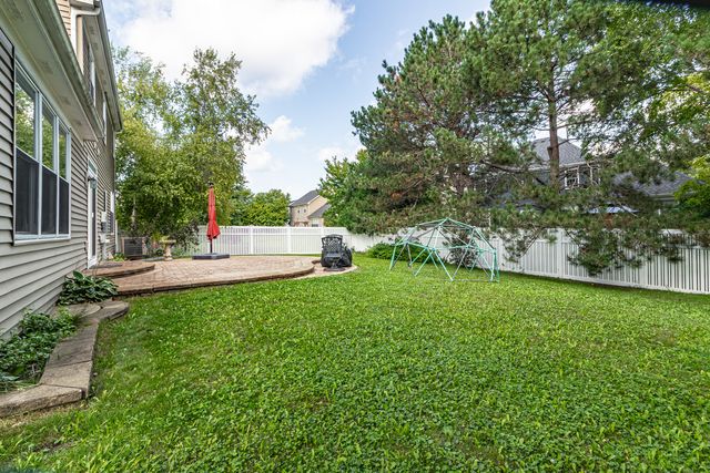 1208 Halifax Drive, Mundelein, IL 60060