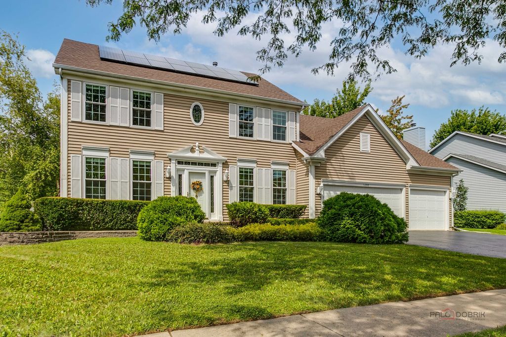 1208 Halifax Drive, Mundelein, IL 60060