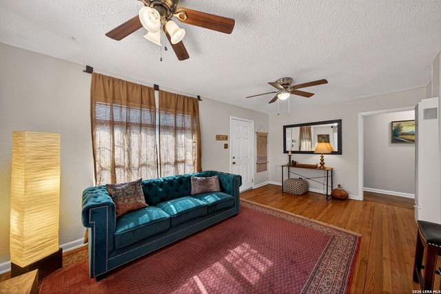 303 WOLEY, San Antonio, TX 78228