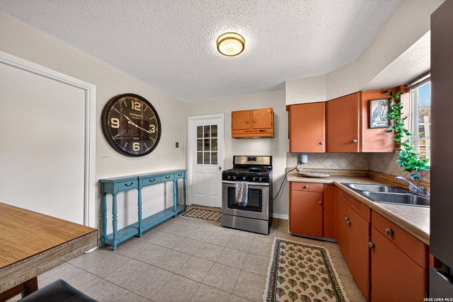 303 WOLEY, San Antonio, TX 78228