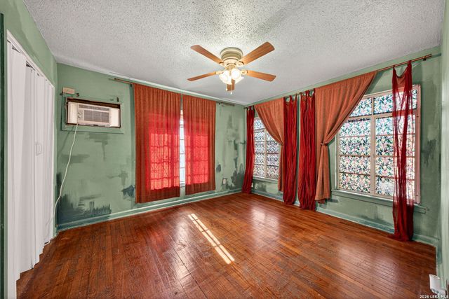 303 WOLEY, San Antonio, TX 78228