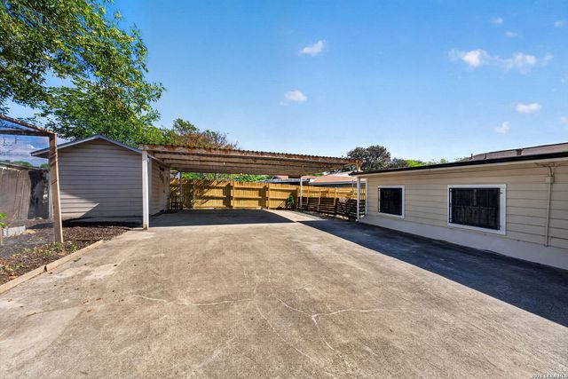 303 WOLEY, San Antonio, TX 78228