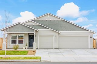1256 NW Golf Course Drive, Madras, OR 97741