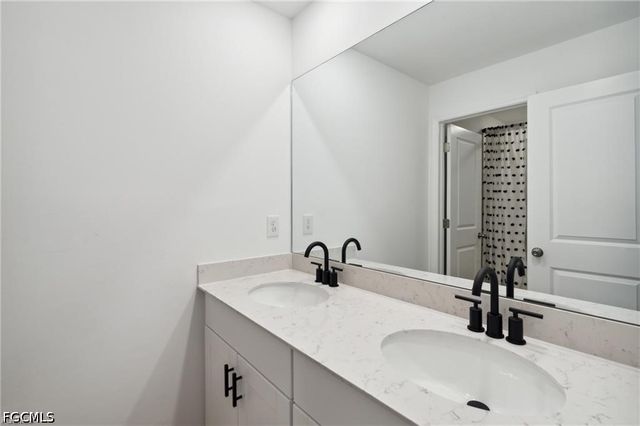 17729 Paradiso WAY, North Fort Myers, FL 33917
