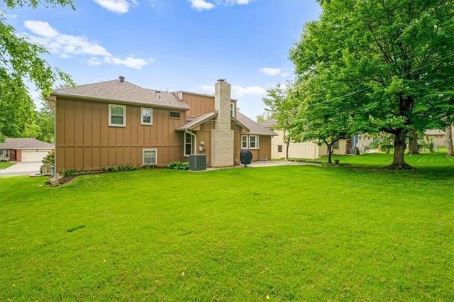 8708 Woodward Street, Overland Park, KS 66212