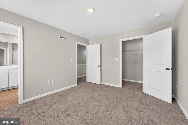 157 ESSEX DR, Sicklerville, NJ 08081