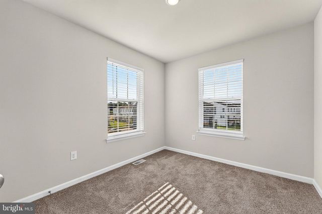 157 ESSEX DR, Sicklerville, NJ 08081