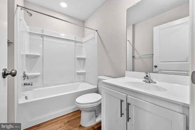 157 ESSEX DR, Sicklerville, NJ 08081