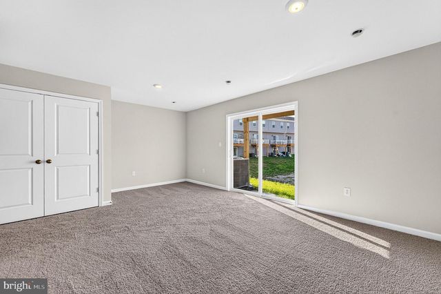 157 ESSEX DR, Sicklerville, NJ 08081